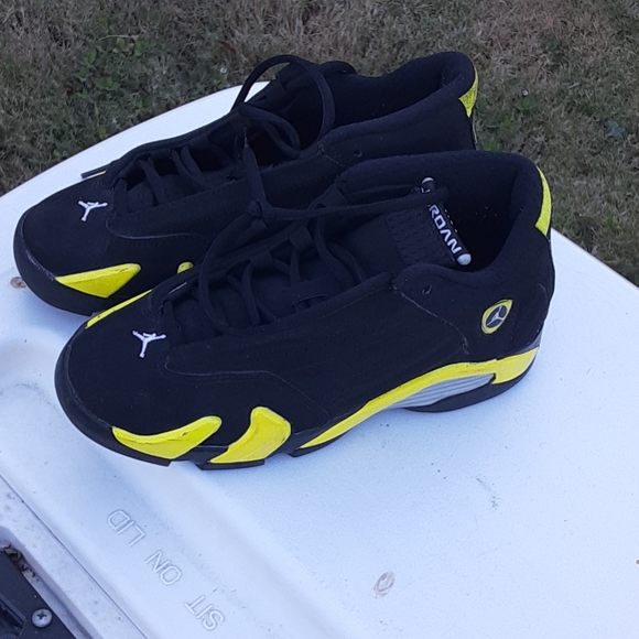 Shoes - Picture 1 of 2